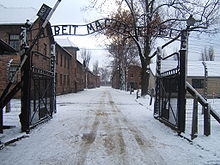 Auschwitz brama obozu fot. wikipedia.org